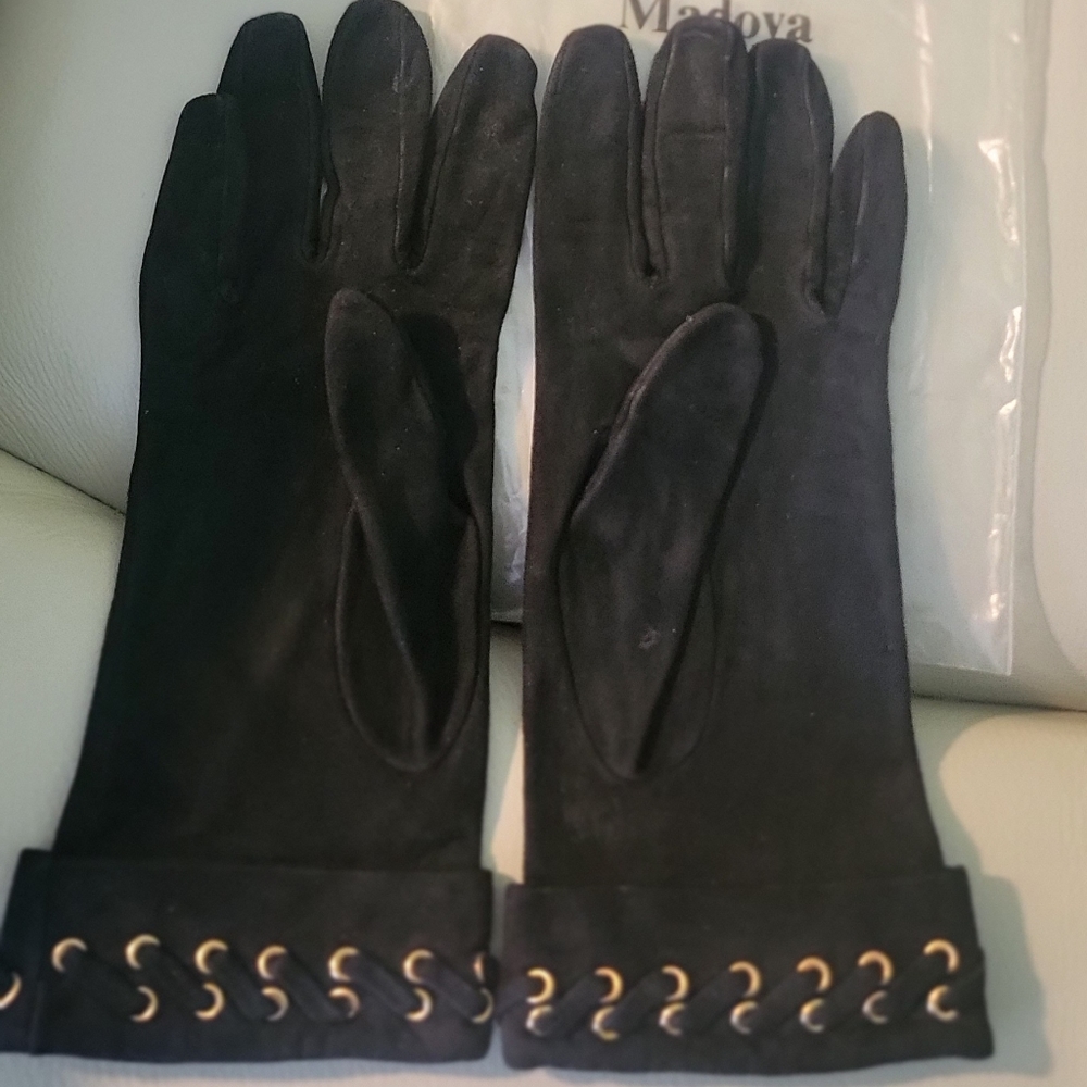 NWT Madova of Florence Black Suede Gloves Size 7 1/2